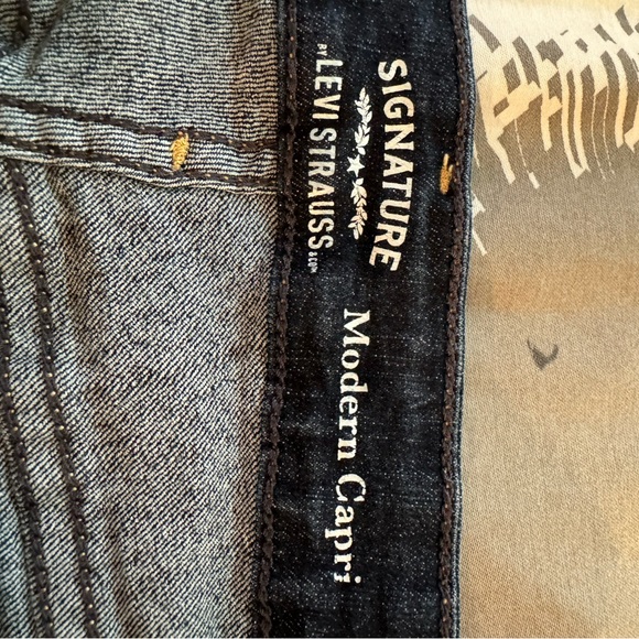 Levi Strauss capri jeans Size 12 W31 - Picture 3 of 5